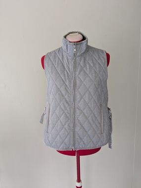 Banana Republic Light Gray Quilted Sleeveless Vest